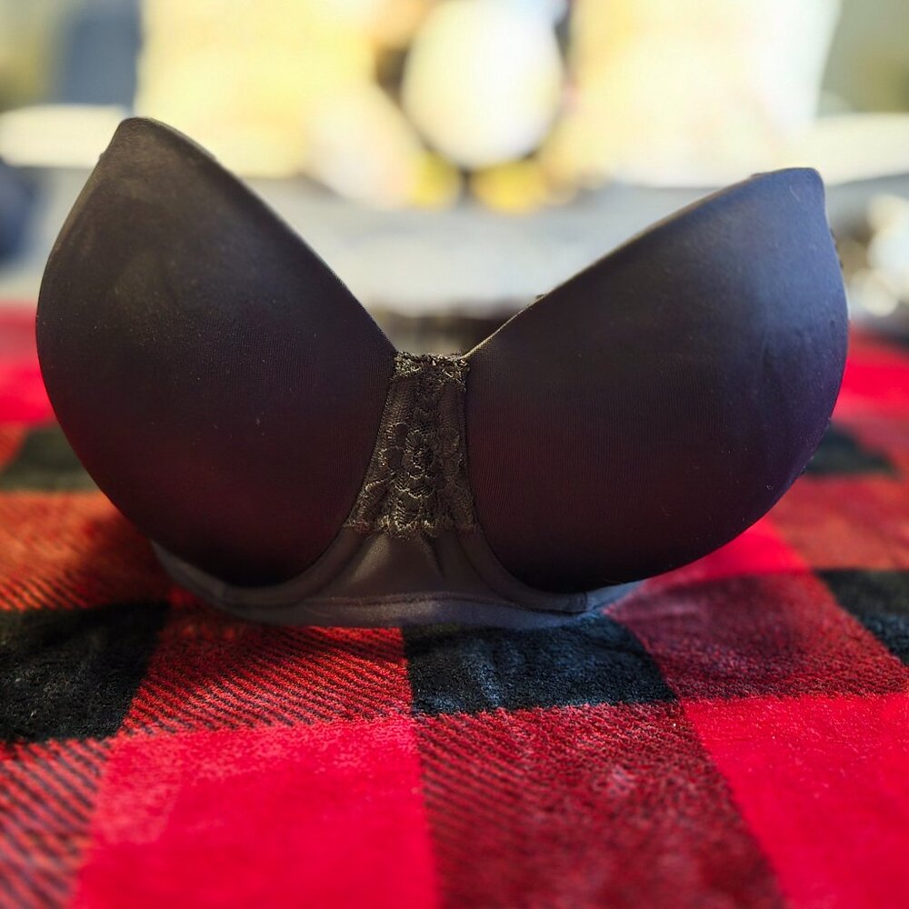 Strapless bra